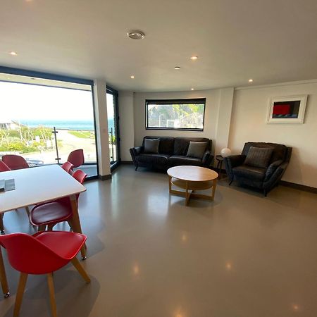2 The View Apartments Ilfracombe - Seafront, Parking, Lift, Ev Екстер'єр фото