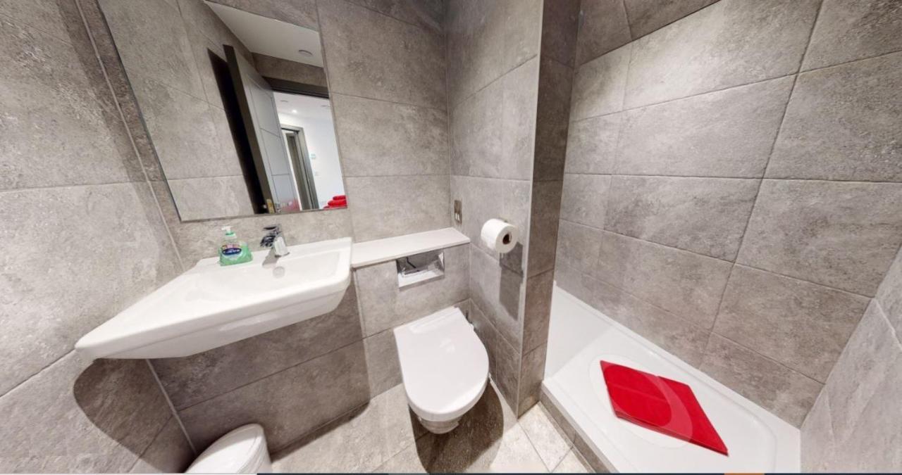 2 The View Apartments Ilfracombe - Seafront, Parking, Lift, Ev Екстер'єр фото