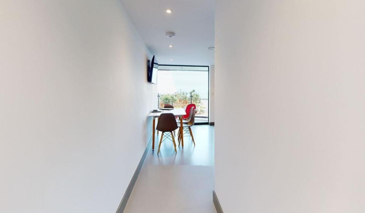 2 The View Apartments Ilfracombe - Seafront, Parking, Lift, Ev Екстер'єр фото