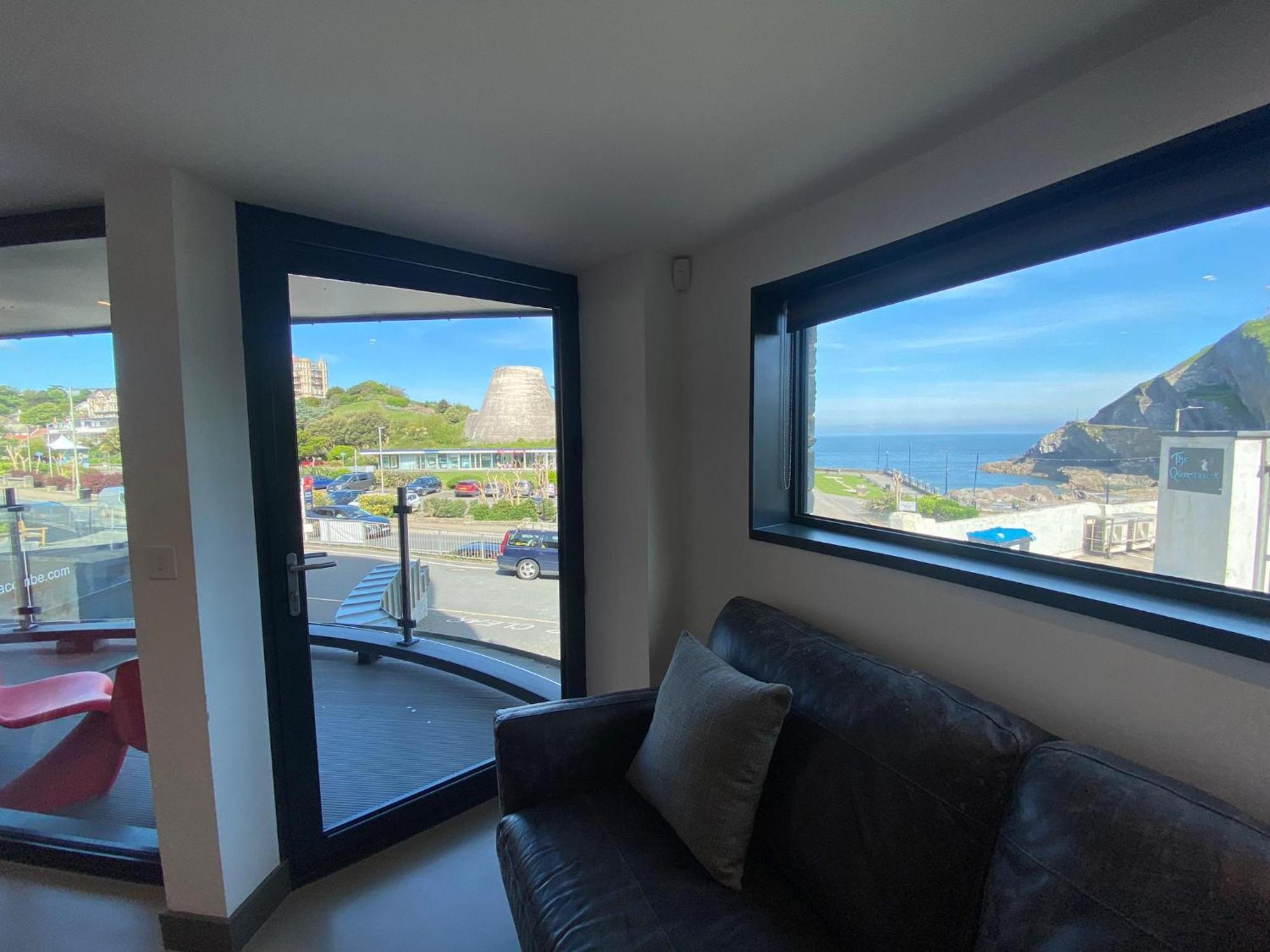 2 The View Apartments Ilfracombe - Seafront, Parking, Lift, Ev Екстер'єр фото