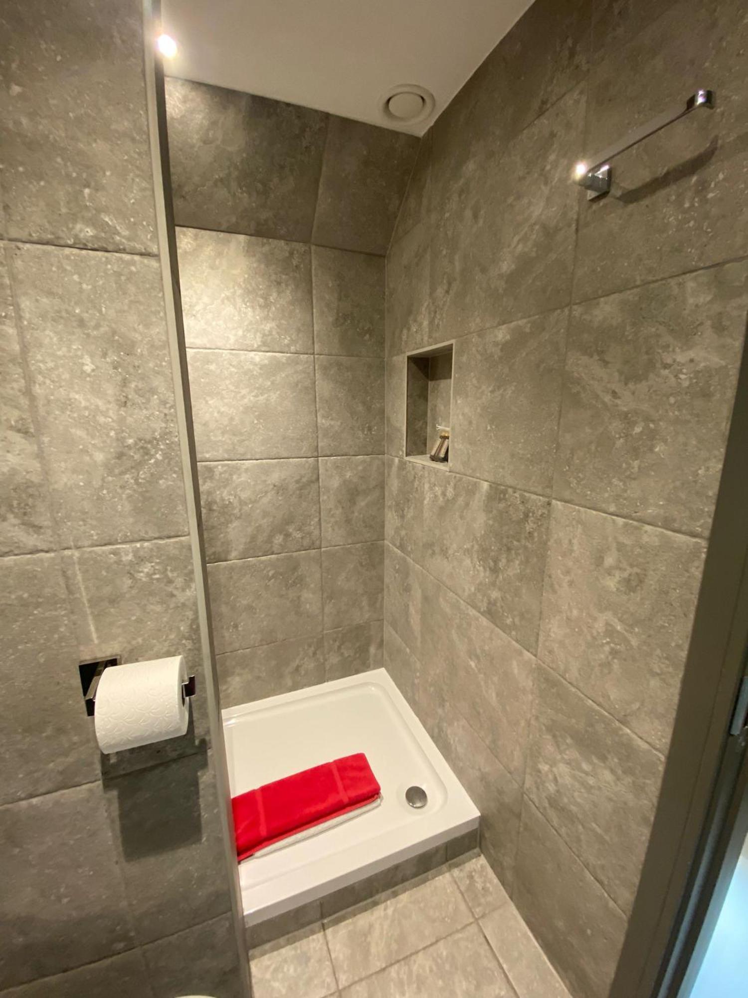 2 The View Apartments Ilfracombe - Seafront, Parking, Lift, Ev Екстер'єр фото